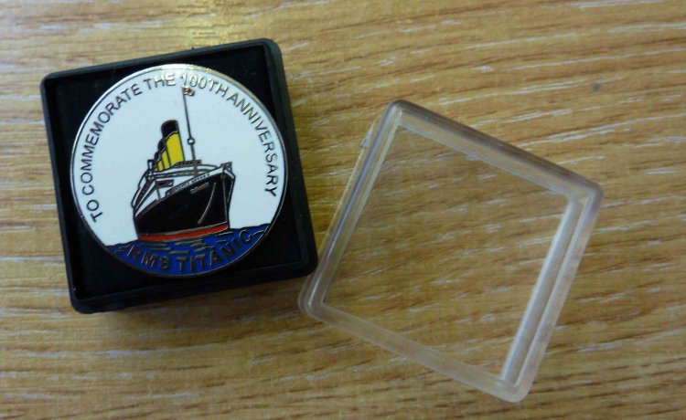 RMS Titanic Badges